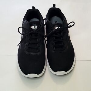 FILA Men Sz 13 Comfy athletic shoes / sneakers.